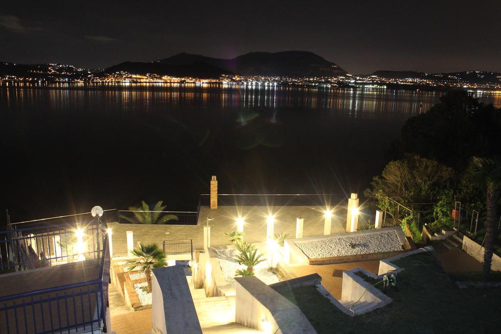 Castello Apartment باكولي الغرفة الصورة
